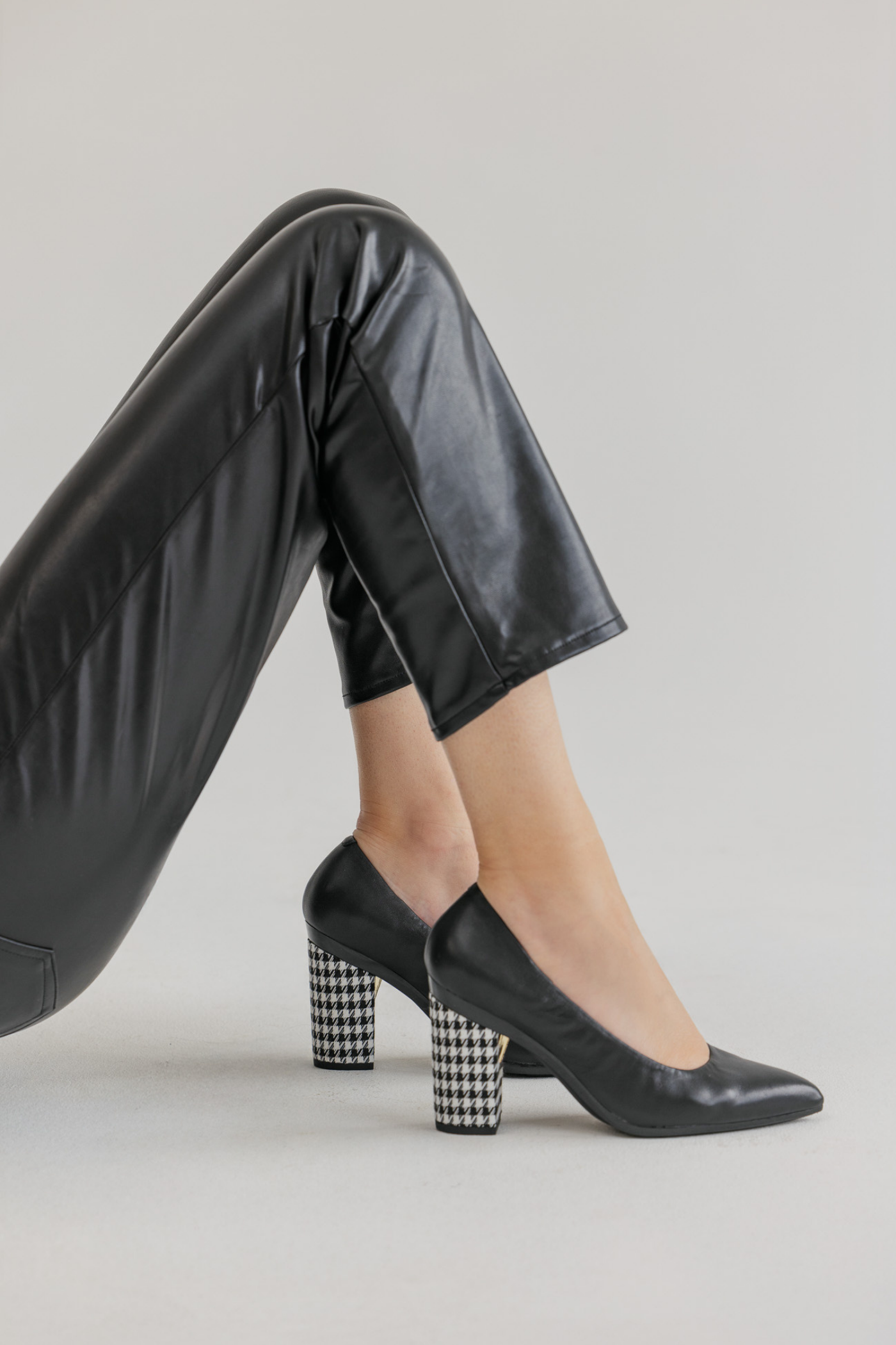 Block Heel Kit 3 Coal Houndstooth