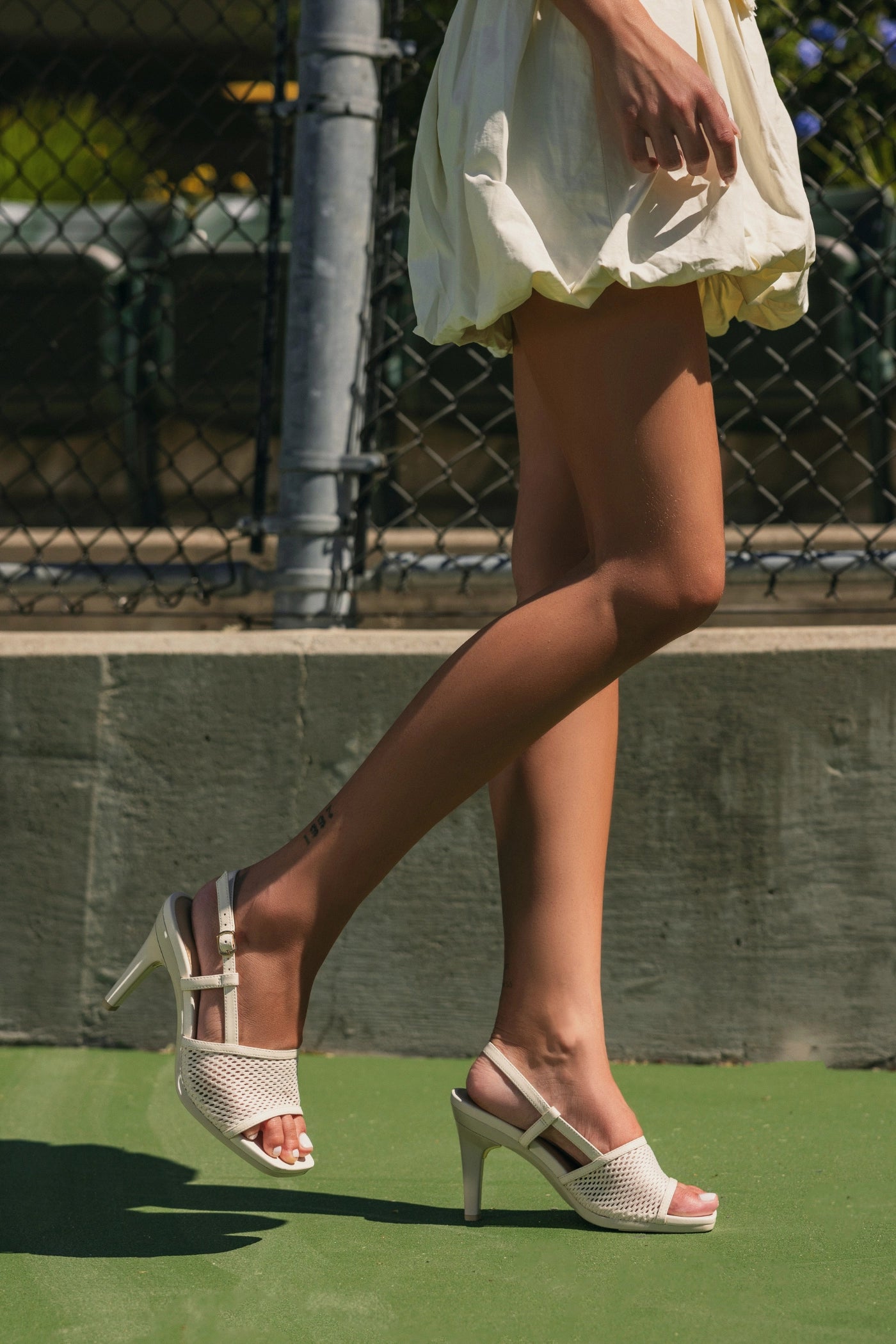 The Shae - Ivory Mesh 4 Block