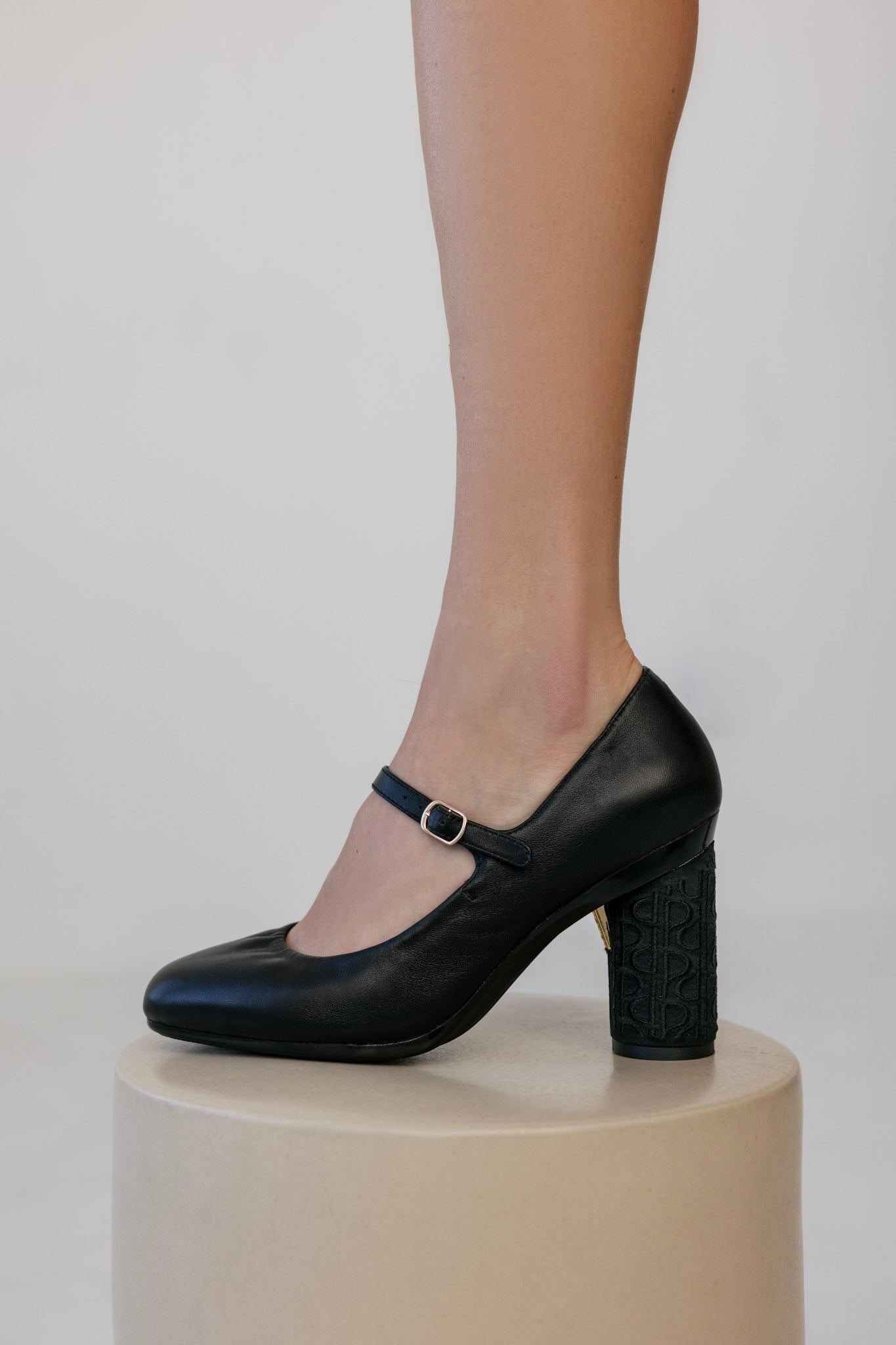 Cylinder Block Heel Kit 4 Coal Pashion Monogram Embroidery