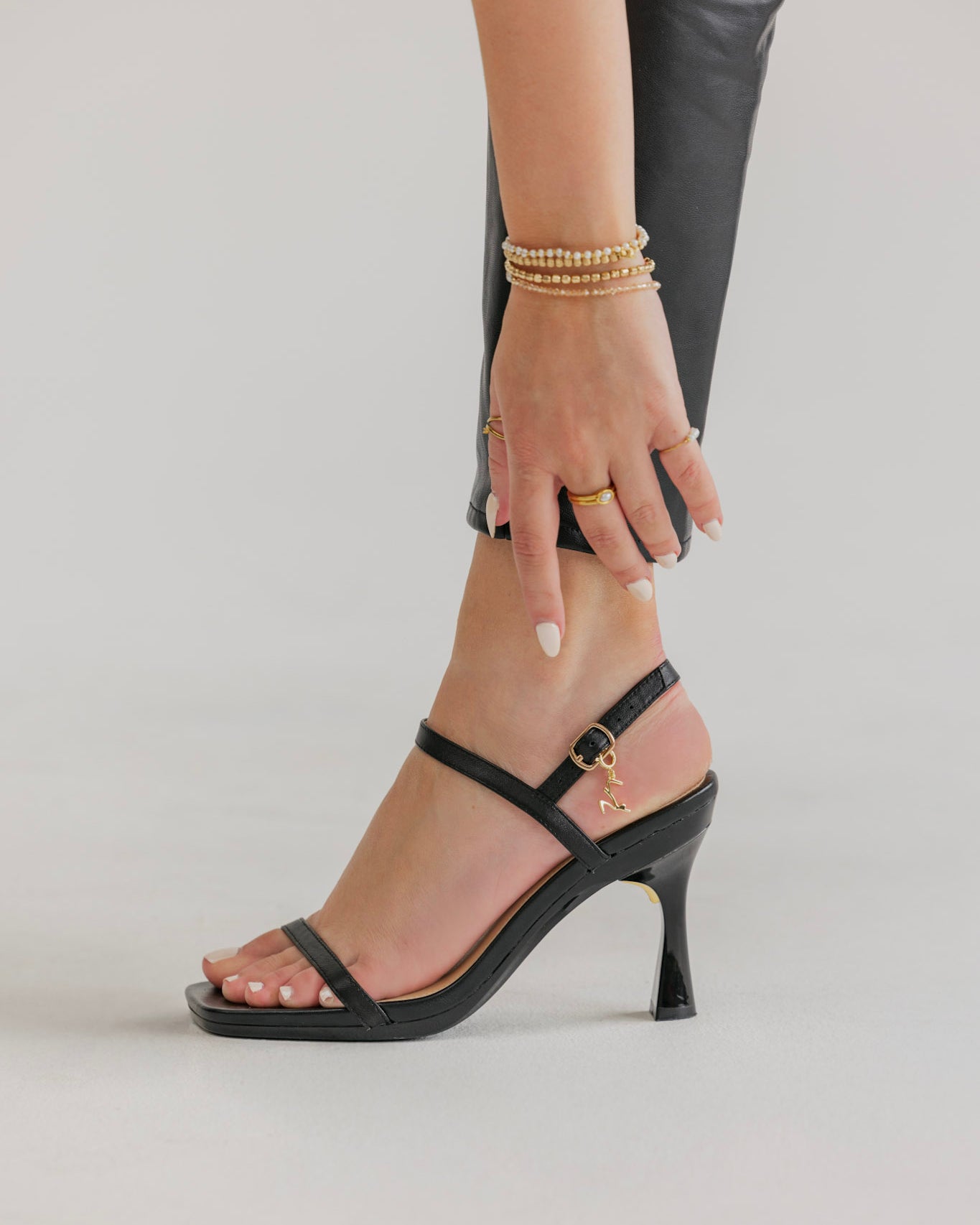 Charm - Convertible Shoe